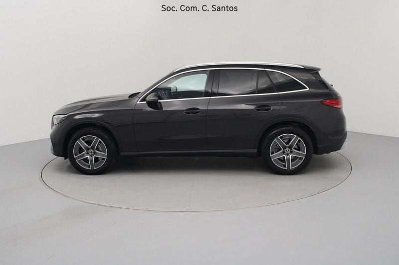 Usado Mercedes GLC300 AMG 269 HP (197 kW) 2024 Cinza SUV