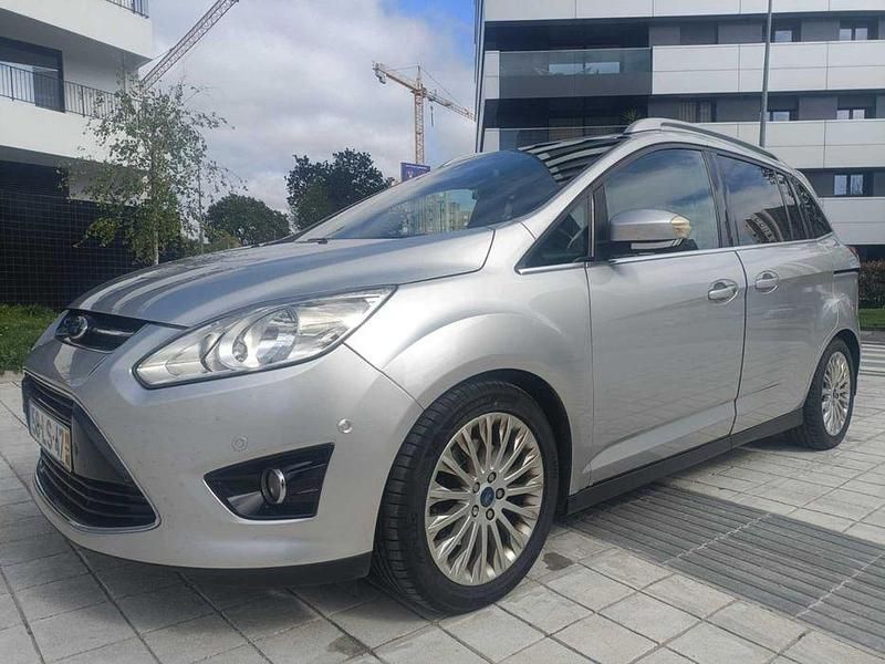 Usado 2011 Ford Grand C-Max Titanium Monovolume | € 6.999 - Imagem 1/4