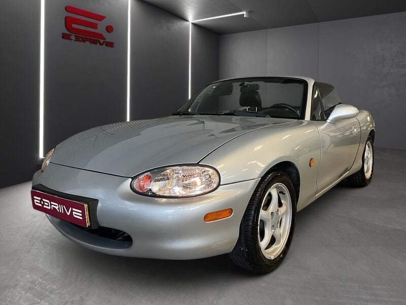 Cinzento Usado 1999 Mazda MX5 Cabrios | € 11.480 - Imagem 1/4