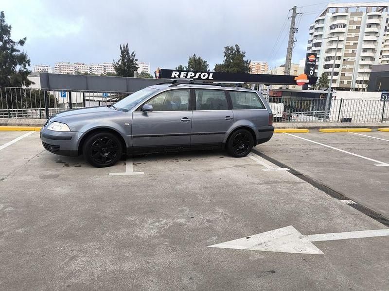 Usado 2001 VW Passat Sedan | € 4.000 (Preço justo) - Imagem 1/4