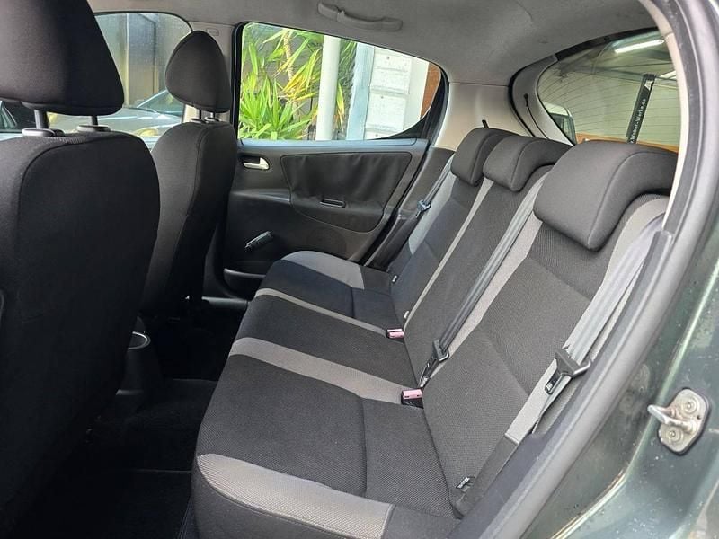 Usado Peugeot 207 95 HP (69 kW) 2008 Cinzento