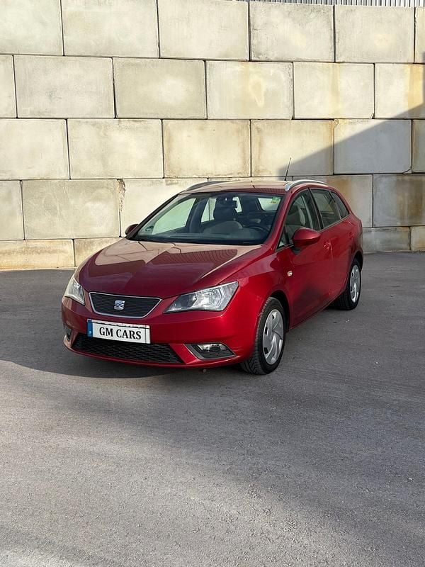 Usado Seat Ibiza ST Ecomotive 75 HP (55 kW) 2012 Vermelho Carrinha