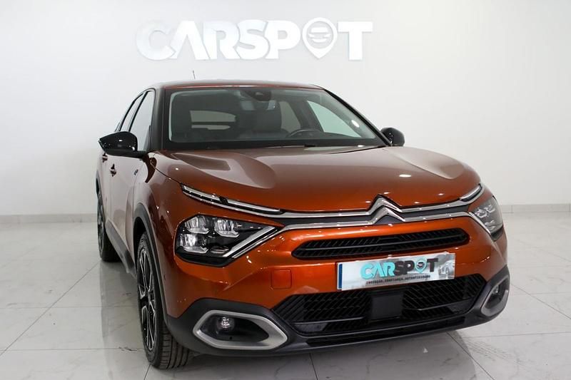 Usado Citroën e-C4 Shine 100 kW (136 HP) 2021 Laranja