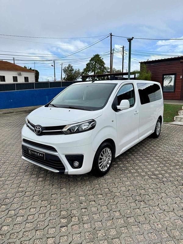 Branco Usado 2017 Toyota Proace Comfort Van | € 21.990 (Caro) - Imagem 1/4