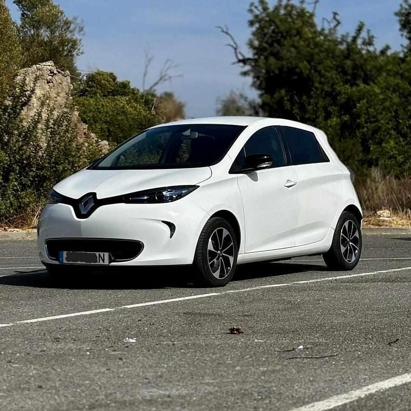 Branco Usado 2018 Renault Zoe Citadino | € 8.900 (Preço justo) - Imagem 1/4