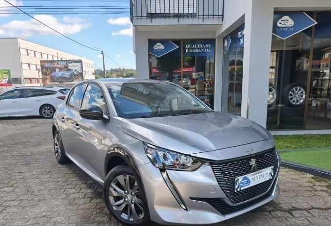 Cinzento Usado 2022 Peugeot e-208 Citadino | € 15.990 (Preço justo) - Imagem 1/4