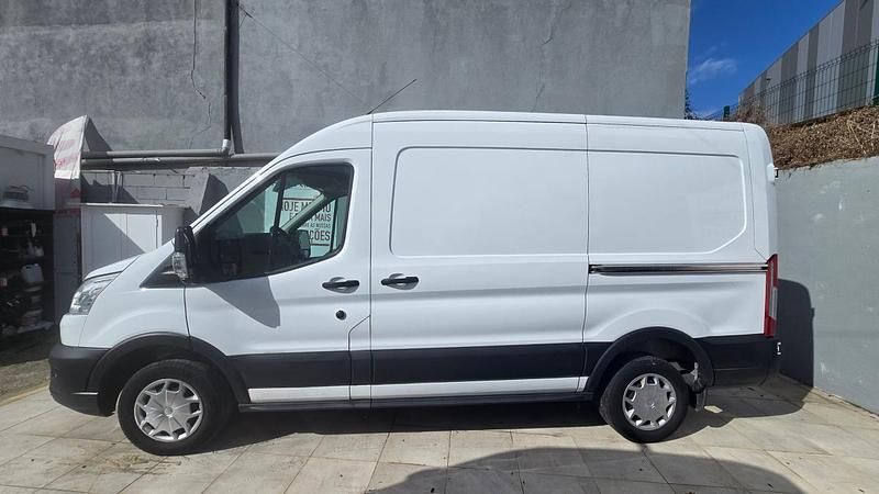 Usado Ford Transit Trend 105 HP (77 kW) 2019 Branco