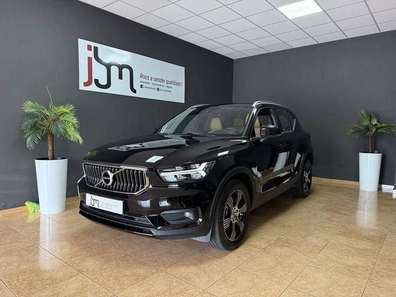 Preto Usado 2020 Volvo XC40 Inscription SUV | € 27.990 (Preço justo) - Imagem 1/4