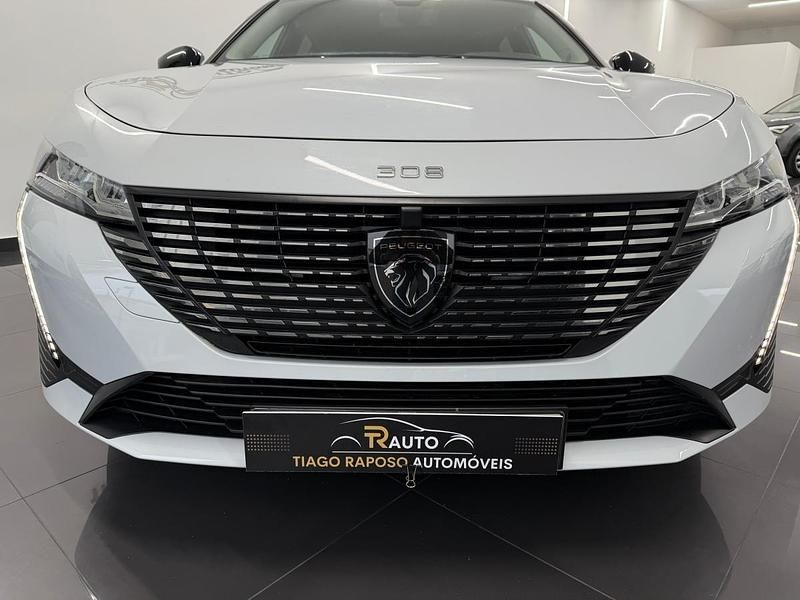 Usado Peugeot 308 Allure 130 HP (95 kW) 2024 Branco