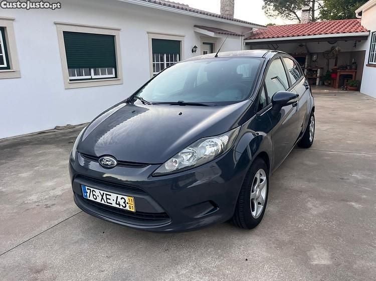 Cinza Usado 2011 Ford Fiesta | € 5.250 (Preço justo) - Imagem 1/1
