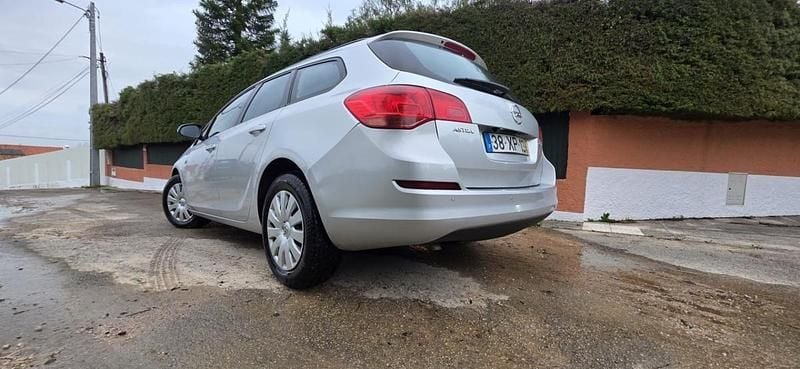 Usado Opel Astra Dynamic 136 HP (100 kW) 2015 Cinza Carrinha