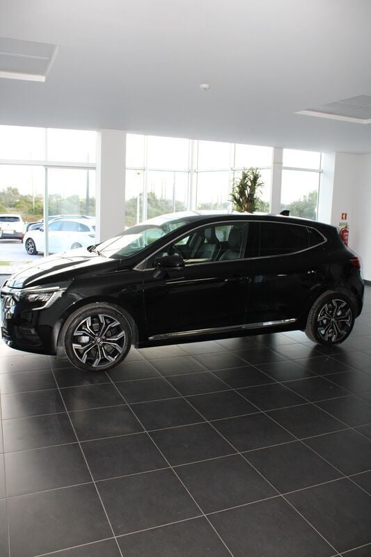 Preto Usado 2023 Renault Clio V Techno | € 17.490 (Preço justo) - Imagem 1/4
