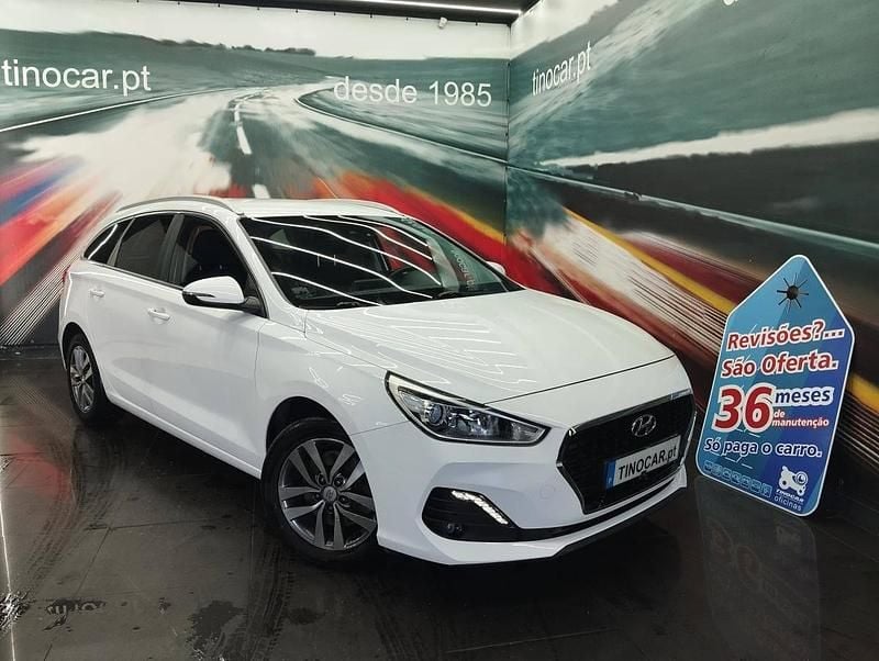 Usado Hyundai i30 116 HP (85 kW) 2019 Branco Carrinha