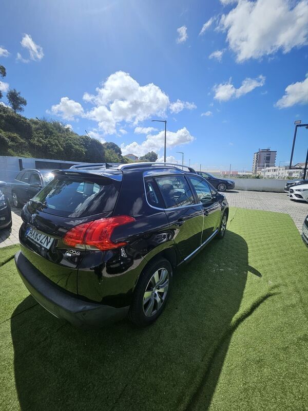 Preto Usado 2014 Peugeot 2008 Allure SUV | € 12.990 (Preço justo) - Imagem 1/4