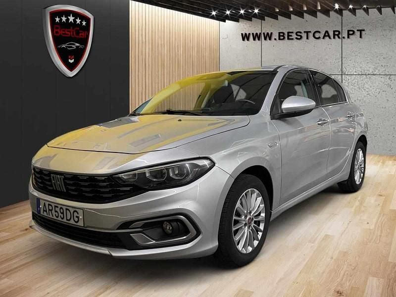 Cinzento Usado 2022 Fiat Tipo Citadino | € 13.950 (Preço justo) - Imagem 1/4