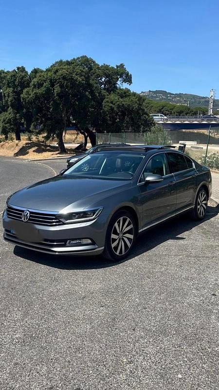 Cinzento Usado 2016 VW Passat Sedan | € 20.900 (Caro) - Imagem 1/4