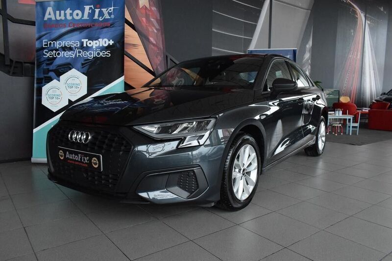 Cinzento Usado 2021 Audi A3 Advanced Plus Sedan | € 23.800 (Preço elevado) - Imagem 1/4