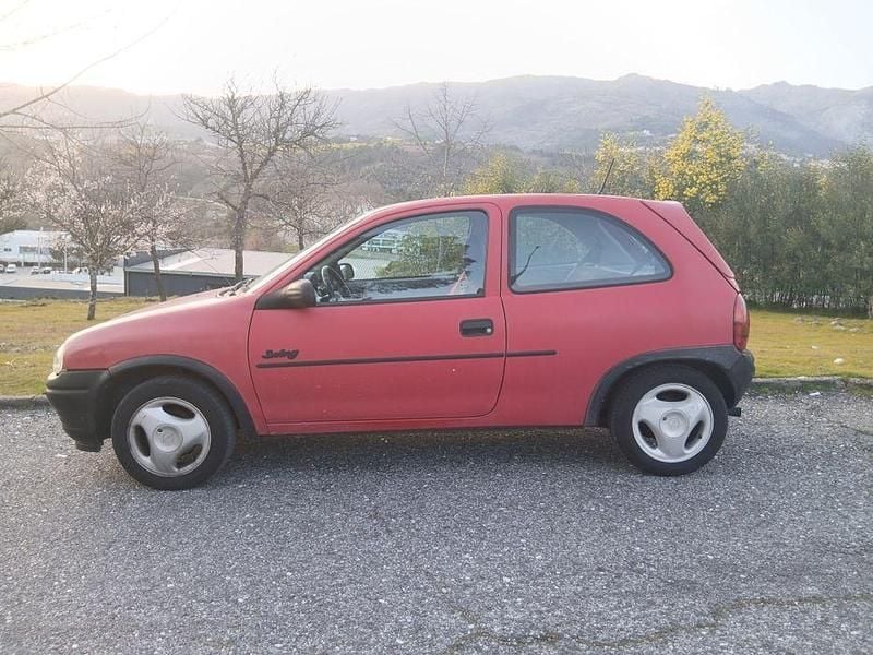 Usado Opel Corsa 1995 Citadino