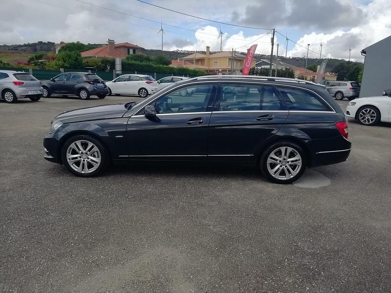 Usado Mercedes C250 Avantgarde 204 HP (150 kW) 2011 Cinza Carrinha