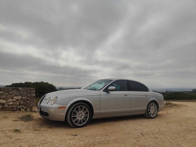 Usado 2007 Jaguar S-Type S Sedan | € 2.500 - Imagem 1/3