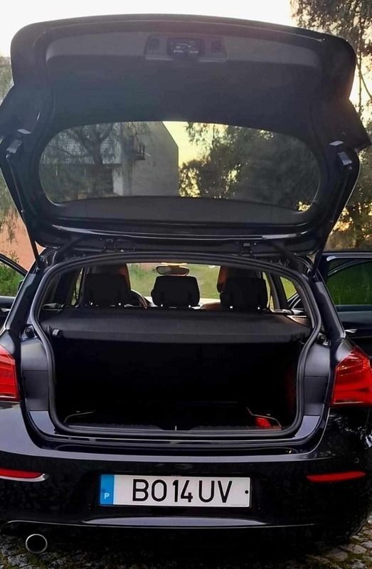 Usado BMW 116 116 HP (85 kW) 2018 Preto Citadino