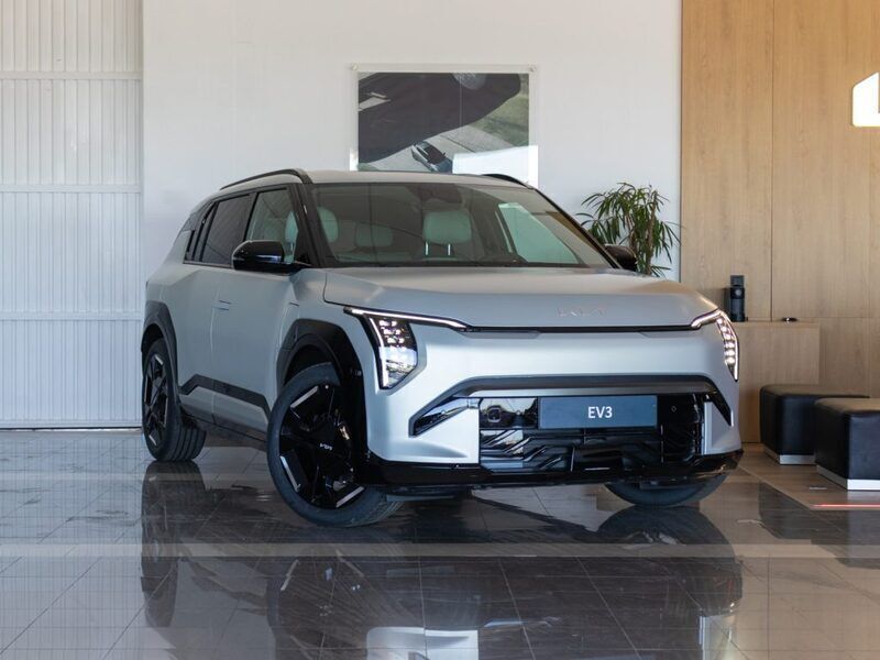 Novo 2025 Kia EV3 GT-Line SUV | € 46.490 - Imagem 1/4