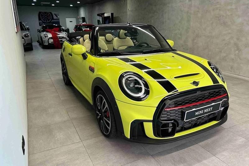 Vermelho Usado 2023 Mini John Cooper Works Cabriolet Cabrios | € 38.900 - Imagem 1/4