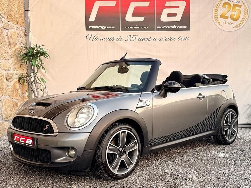 Cinza Usado 2009 Mini Cooper S Cabriolet Cabrios | € 10.990 - Imagem 1/4