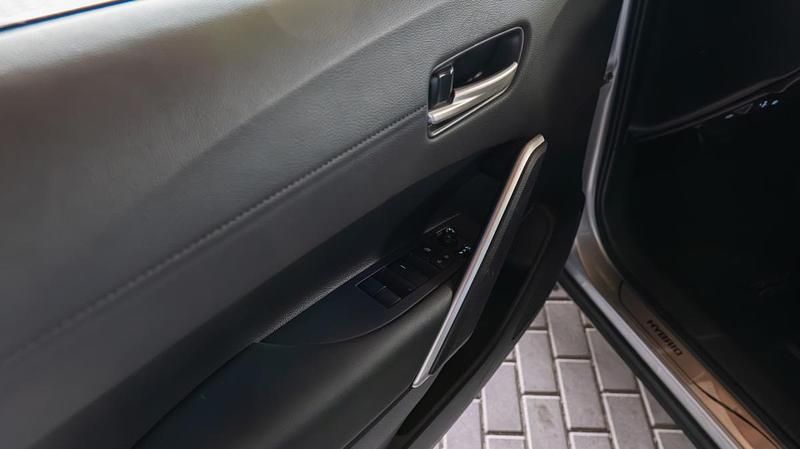 Usado Toyota Corolla Cross Luxury 197 HP (144 kW) 2024 Cinza SUV