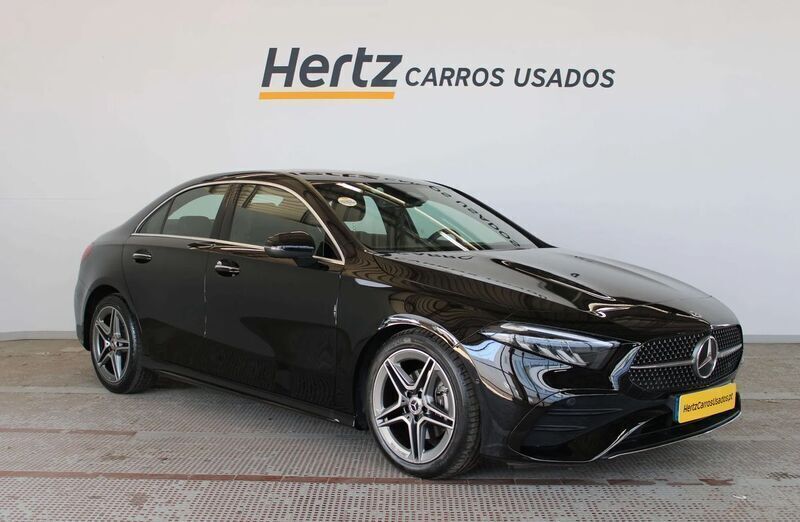 Preto Usado 2023 Mercedes A200 Progressive Sedan | € 31.490 (Preço justo) - Imagem 1/4