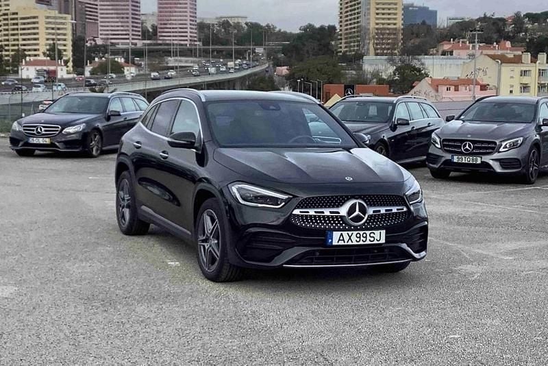 Usado Mercedes GLA220 AMG line 190 HP (139 kW) 2023 Preto SUV
