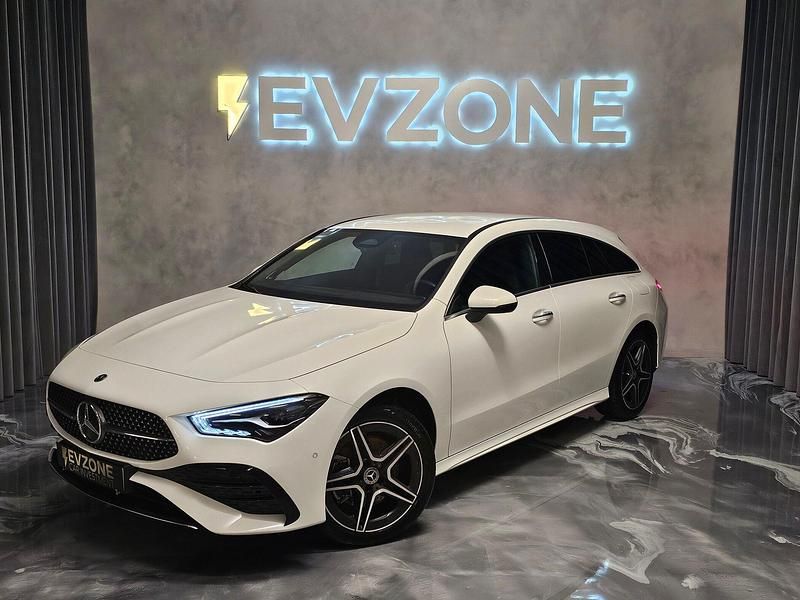 Branco Usado 2024 Mercedes CLA250 Shooting Brake AMG line Carrinha | € 41.000 - Imagem 1/4