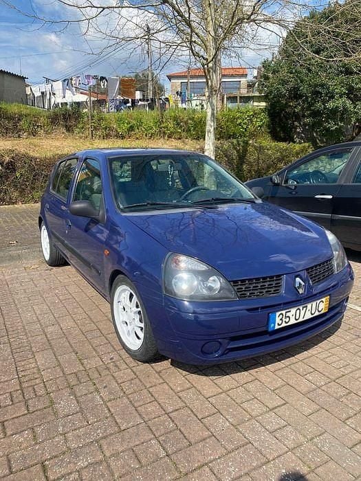 Usado 2002 Renault Clio II Sedan | € 2.100 (Preço justo) - Imagem 1/4
