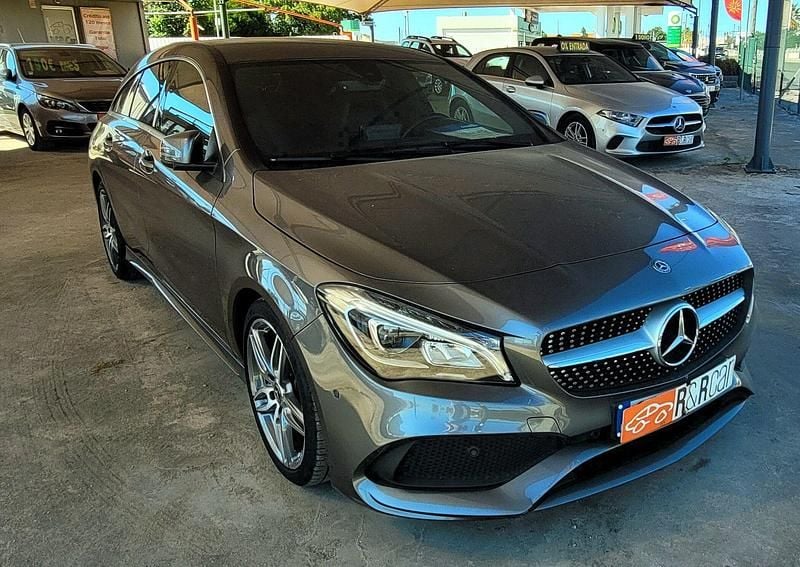 Cinza Usado 2018 Mercedes CLA180 AMG line Sedan | € 21.990 (Preço justo) - Imagem 1/3