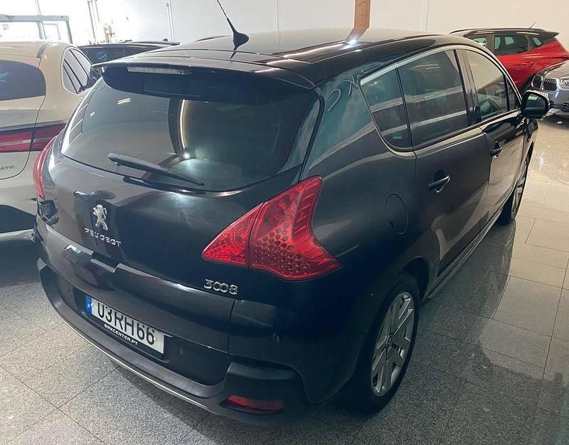 Usado Peugeot 3008 200 HP (147 kW) 2013 Preto Carrinha
