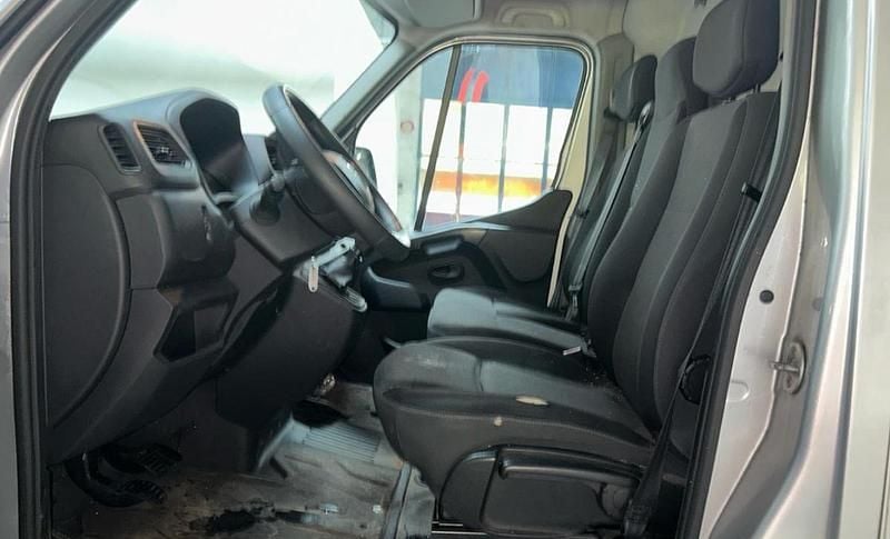 Usado Renault Master 135 HP (99 kW) 2019 Cinza