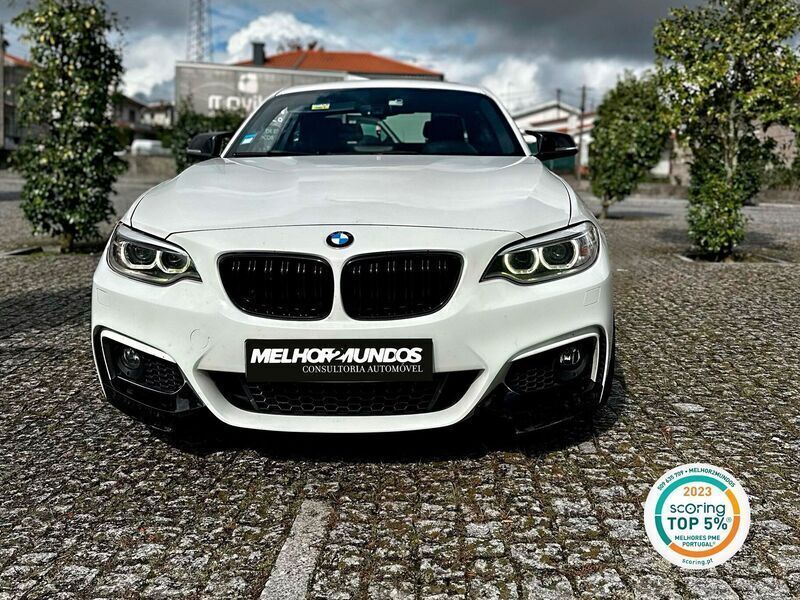 Branco Usado 2015 BMW 225 Coupé | € 27.990 - Imagem 1/4