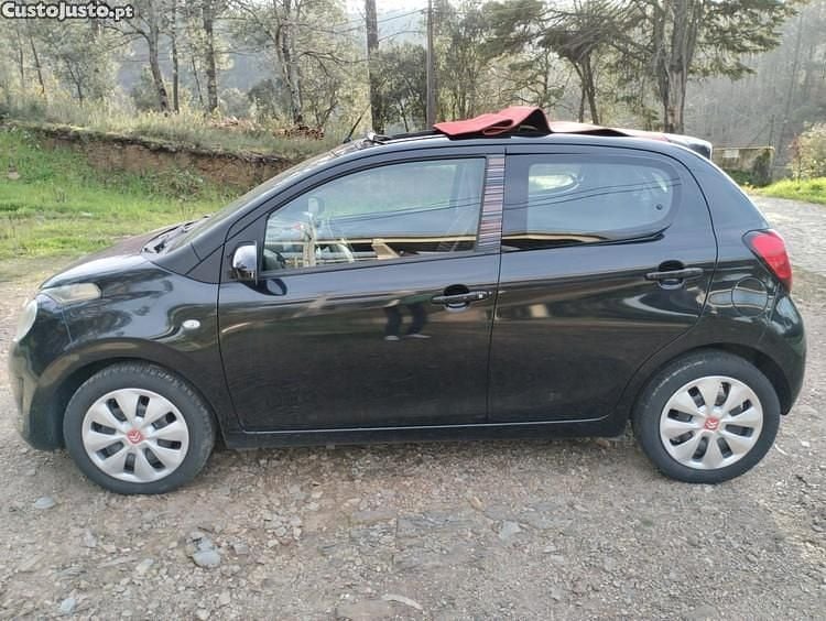 Preto Usado 2014 Citroën C1 Feel Citadino | € 7.750 (Preço justo) - Imagem 1/1