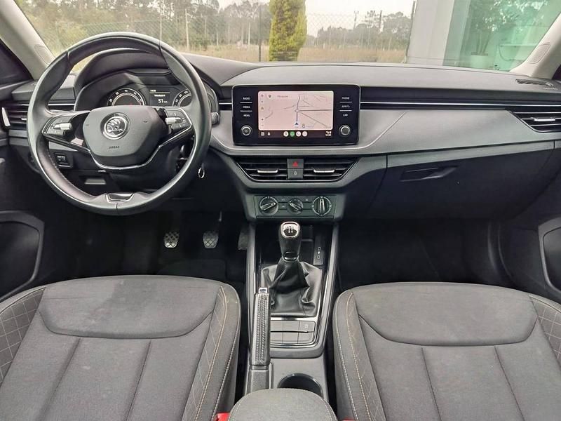 Usado Skoda Scala 95 HP (69 kW) 2022 Cinzento Citadino