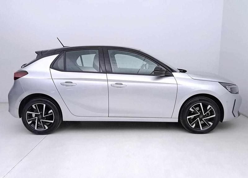 Usado Opel Corsa 100 HP (73 kW) 2024 Cinzento Citadino