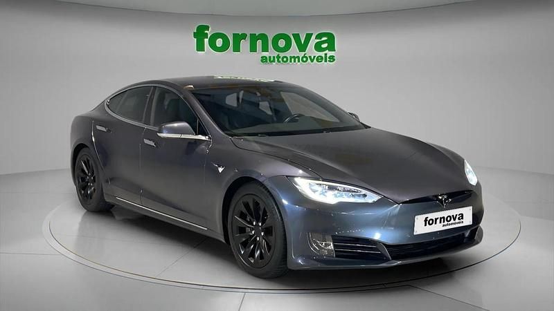 Usado Tesla Model S 244 kW (332 HP) 2018 Cinza Citadino