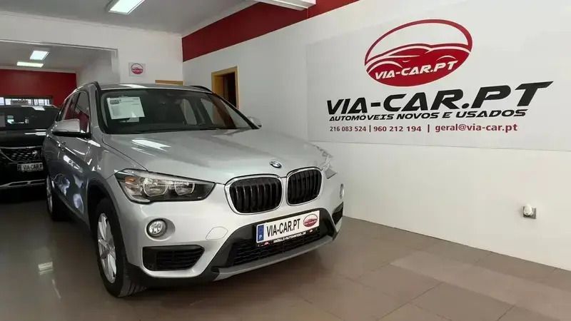 Cinzento Usado 2017 BMW X1 Sport Line SUV | € 19.850 (Preço justo) - Imagem 1/4