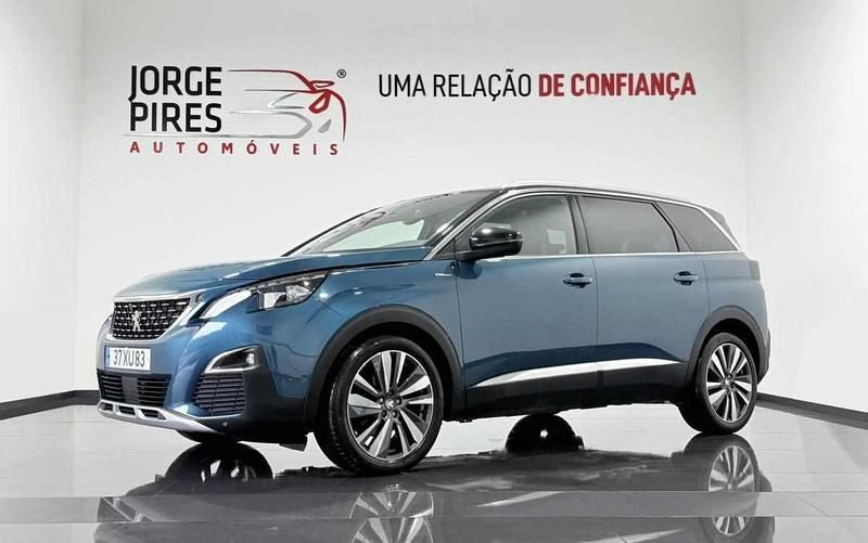 Usado Peugeot 5008 131 HP (96 kW) 2019 Azul Citadino