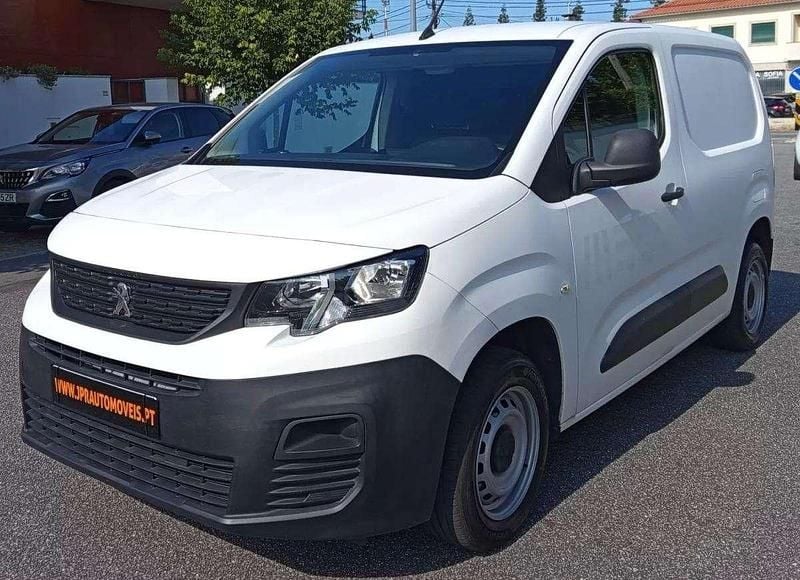Branco Usado 2019 Peugeot Partner Monovolume | € 10.990 (Super Preço) - Imagem 1/4