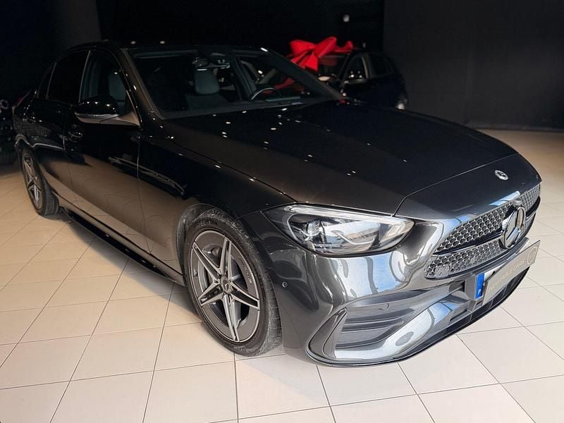 Usado Mercedes C300 AMG line 265 HP (194 kW) 2022 Cinza Sedan