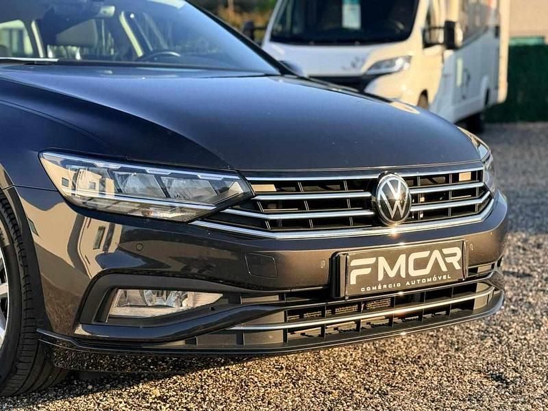 Usado VW Passat 150 HP (110 kW) 2021 Cinzento Carrinha