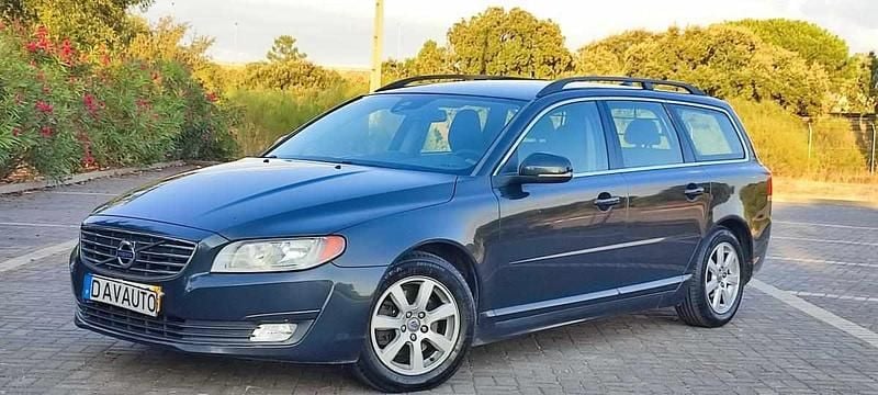 Azul Usado 2014 Volvo V70 Carrinha | € 9.900 - Imagem 1/4