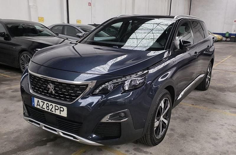 Usado Peugeot 5008 GT-line 130 HP (95 kW) 2019 SUV