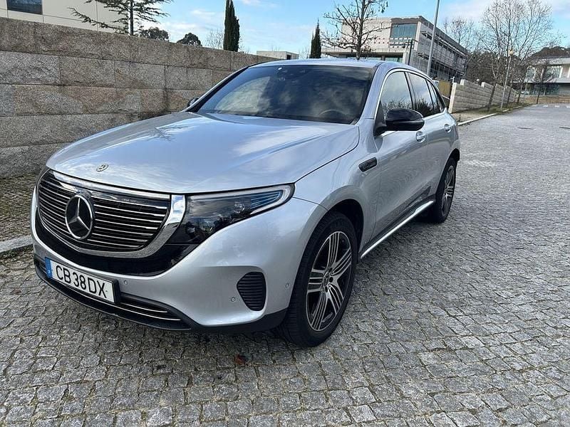Usado 2020 Mercedes EQC400 SUV | € 31.900 - Imagem 1/4