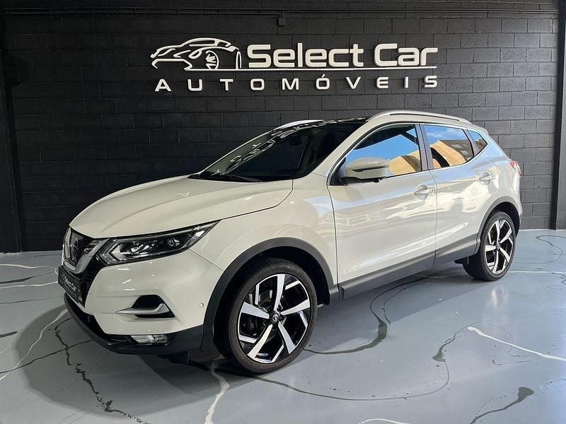Usado Nissan Qashqai Premium Edition 110 HP (80 kW) 2018 Branco SUV